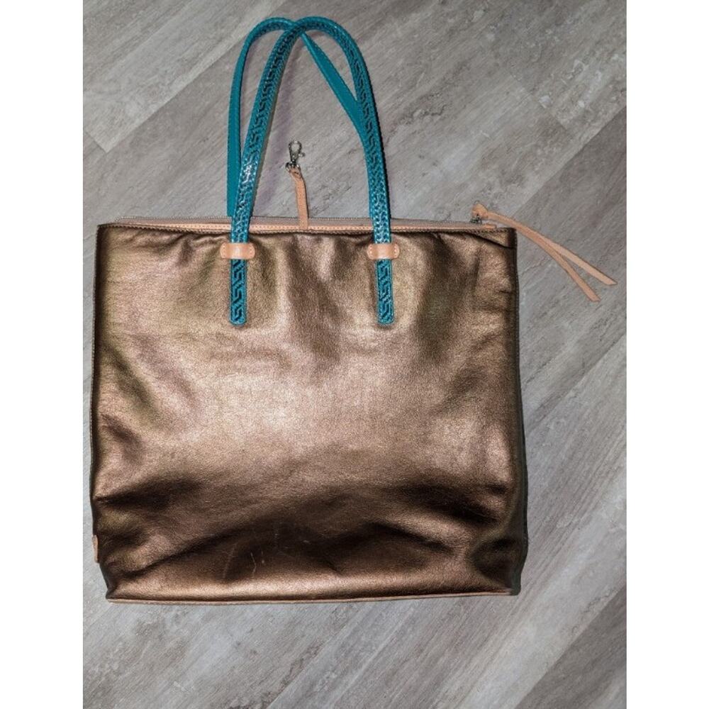 Consuela tote